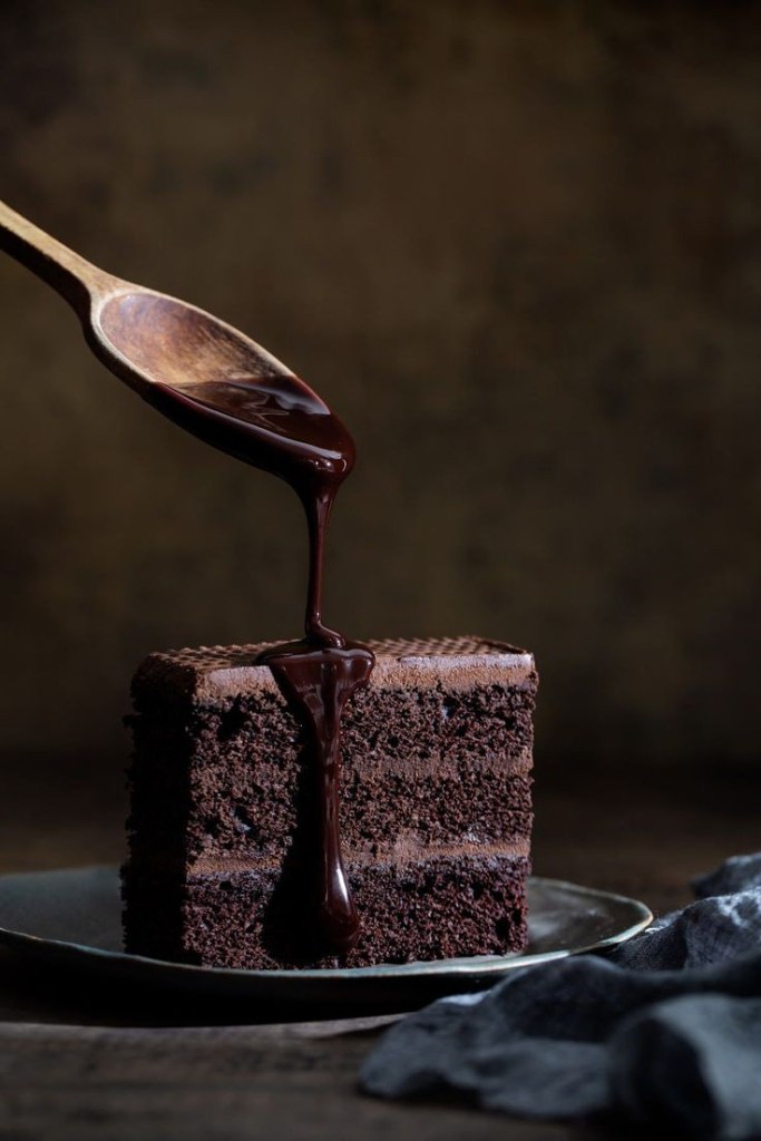 Easy and fluffy Chocolate sponge cake recipe